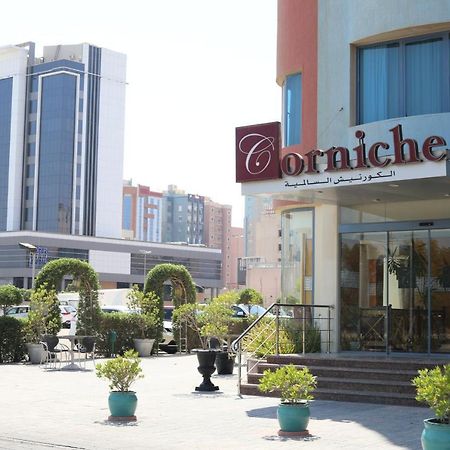 Готель Le Royal Corniche Salmiya Екстер'єр фото