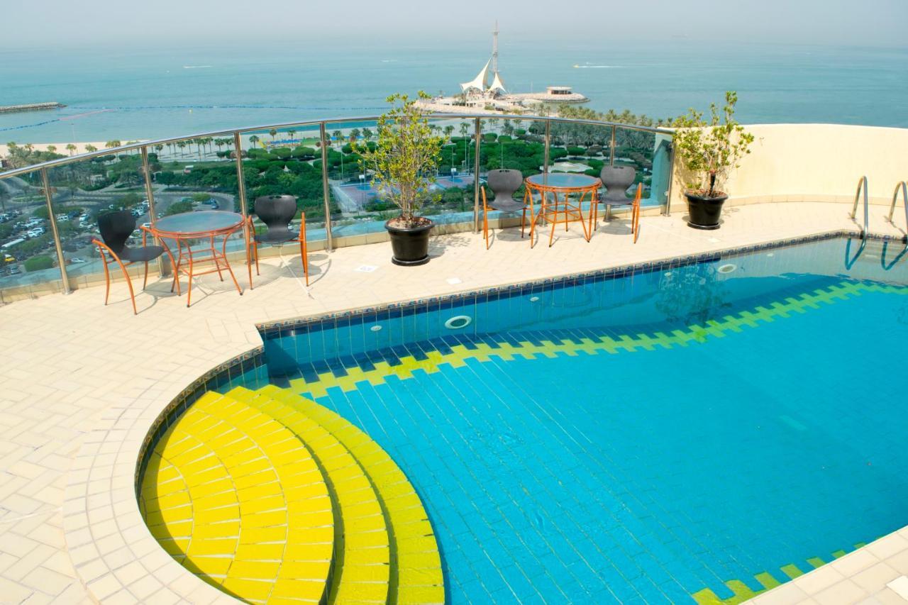 Готель Le Royal Corniche Salmiya Екстер'єр фото