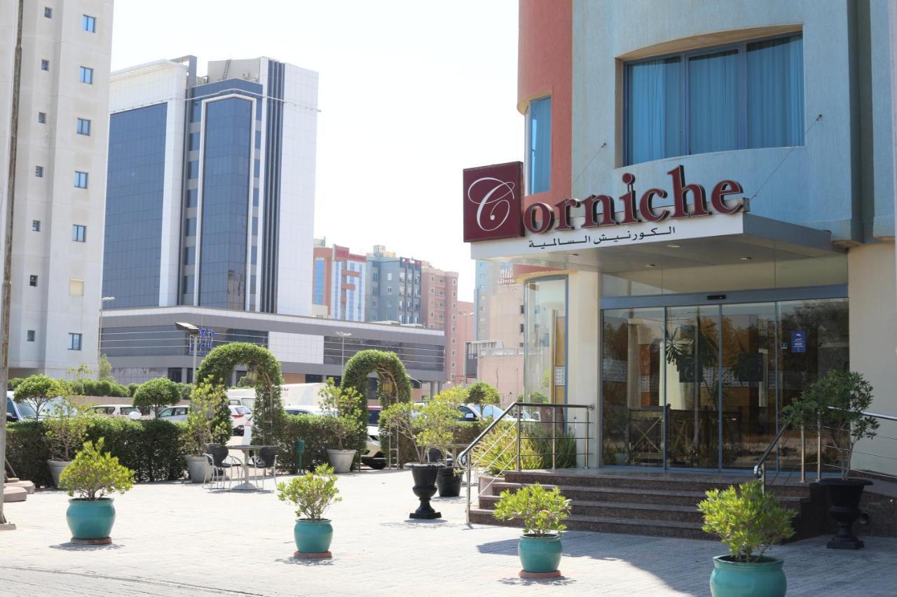 Готель Le Royal Corniche Salmiya Екстер'єр фото